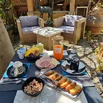 Alojamento de Acomodação e Pequeno-almoço 400 4*