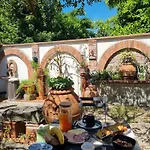 Alojamento de Acomodação e Pequeno-almoço 400