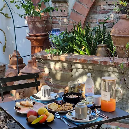 Bed and breakfast 400
