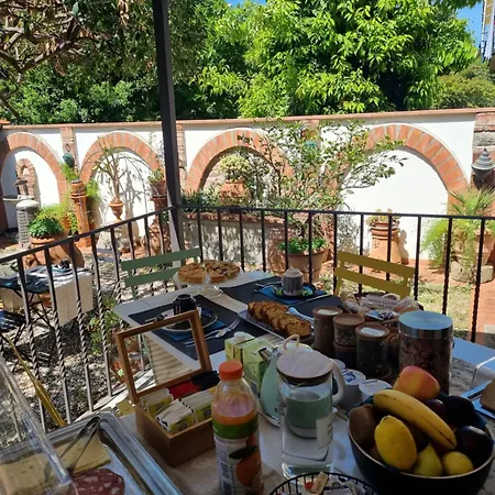 400 Bed & Breakfast 4*