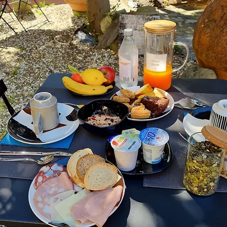 Bed & Breakfast 400 4*